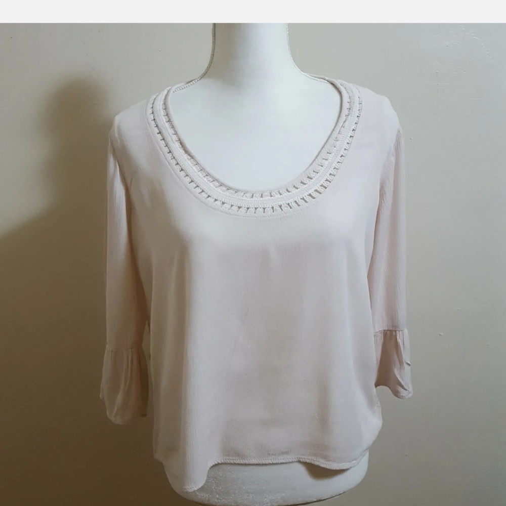 Harlowe & Graham Cream 3/4 Bell Sleeves Top Blouse Casual M?? Read